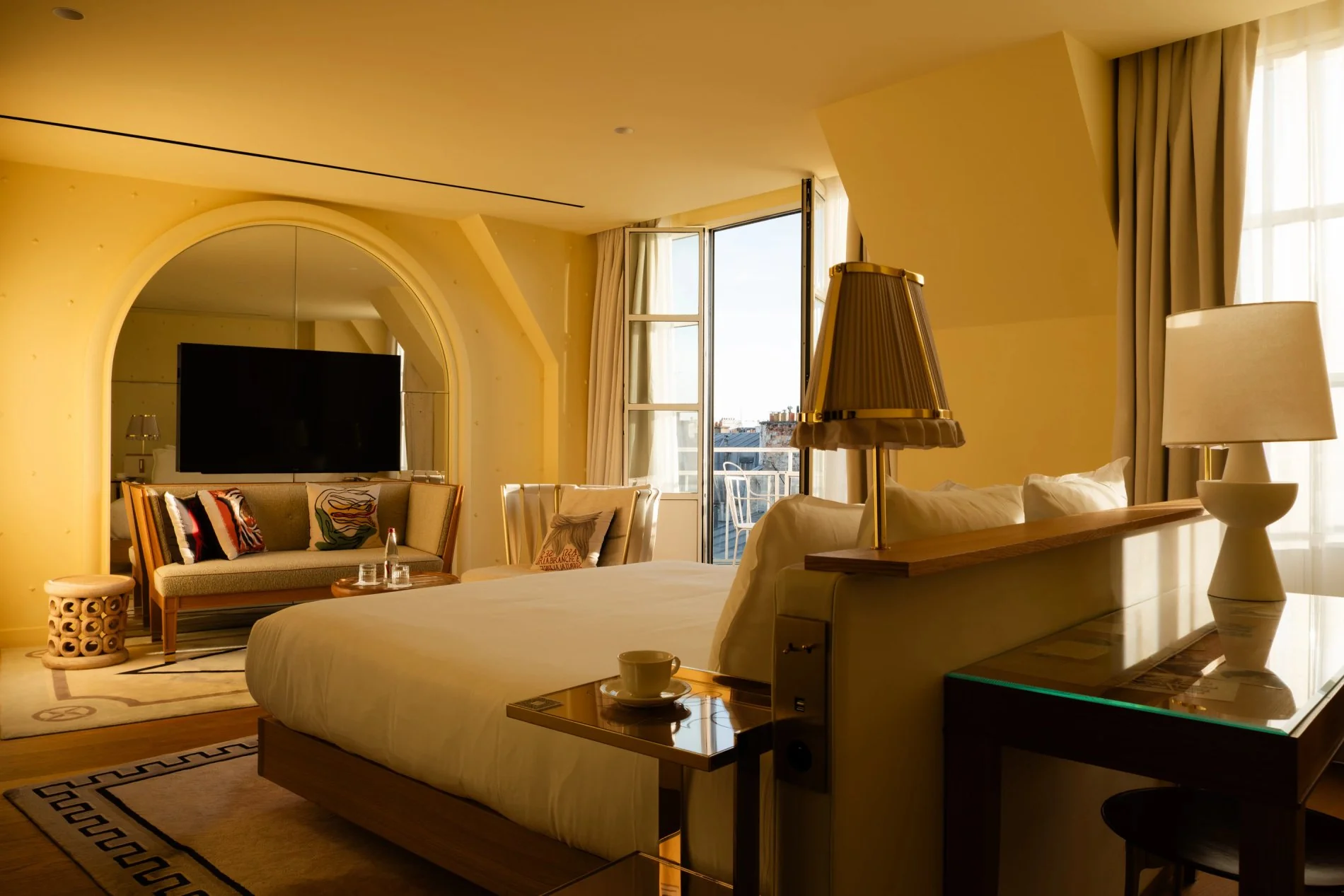 Bien confidentiel à Paris — bientôt disponible avec MNK Conciergerie
